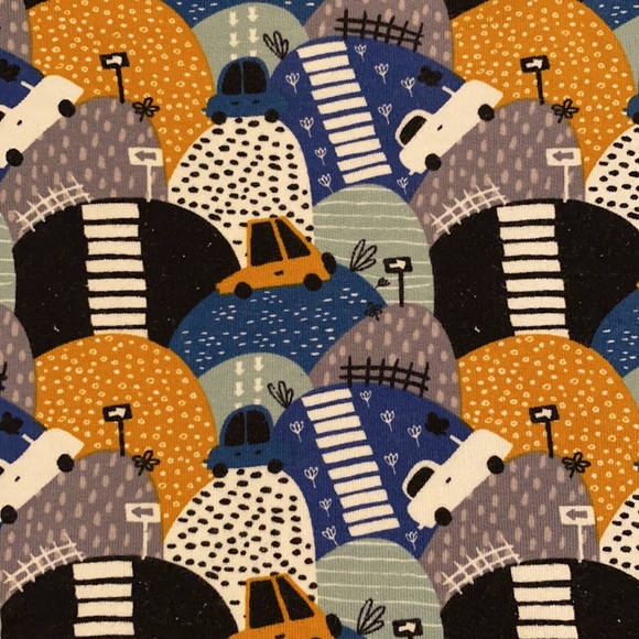 The cutest cars and rolling hills hoodie! - Picture 3 of 3